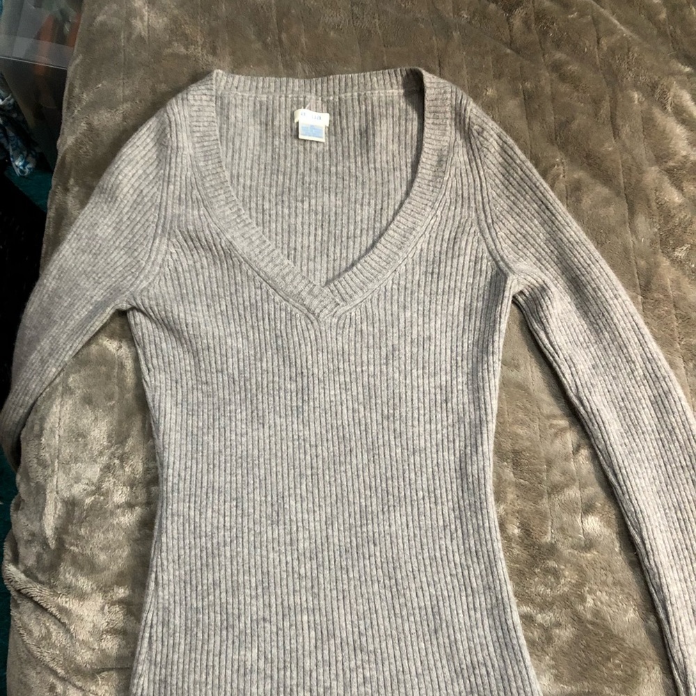 Size M Aqua 100% cashmere sweater